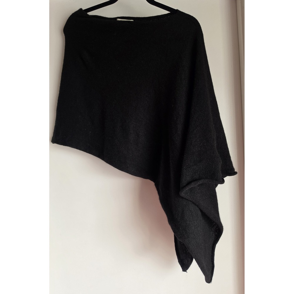 Cynthia Rowley Asymmetrical Poncho One Size Black 100% Cashmere Solid Cape Wrap